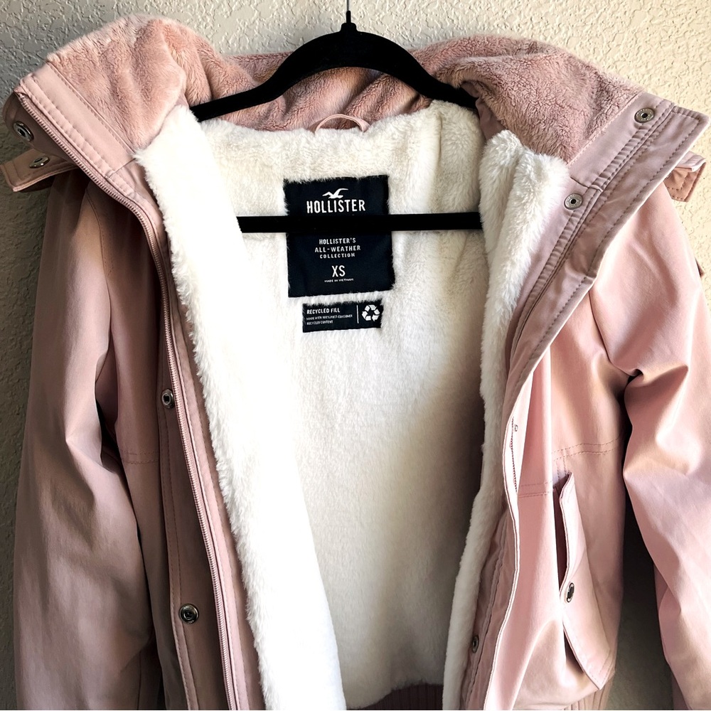 Hollister Co Women’s Pink Fur Lined Puffer Jacket XS Extra Small